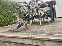 Chalet Valentina With Sauna by the Lauwersmeer