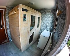 Chalet Valentina With Sauna by the Lauwersmeer