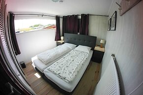 Chalet Valentina With Sauna by the Lauwersmeer