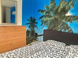 Chalet Valentina With Sauna by the Lauwersmeer