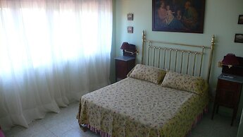 Villa Very Close to Seville With Beautiful Gardens and Pool