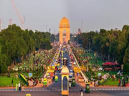 Room in Guest Room - Maplewood Guest House, Neeti Bagh, New Delhiit is