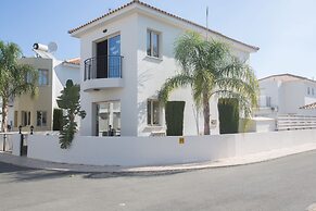 Villa Megan,modern 3bdr Villa,close To The Beach