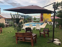 Warakusi Cottages - Off Road