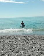 Bright Apartment With Bedroom, Living Room and Private Bathroom by the