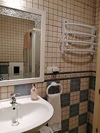 Bright Apartment With Bedroom, Living Room and Private Bathroom by the