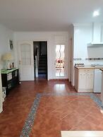 Bright Apartment With Bedroom, Living Room and Private Bathroom by the