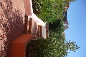 Cottage-apartment On The Coast In Rural Bliss