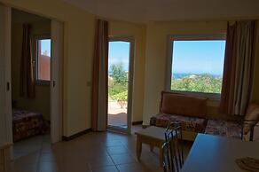 Cottage-apartment On The Coast In Rural Bliss