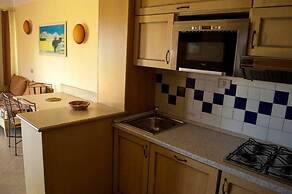 Cottage-apartment On The Coast In Rural Bliss