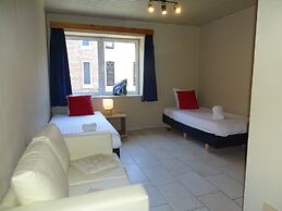 Room in Apartment - Condo Gardens Leuven - Budget Studio Twin