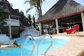 Room-a Wonderful Beach Property in Diani