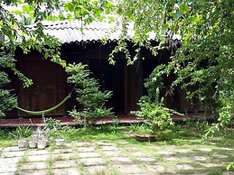 Peaceful Homestay in the Middle of Fruit Garden - Rooms With Private T