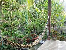 Peaceful Homestay in the Middle of Fruit Garden - Rooms With Private T