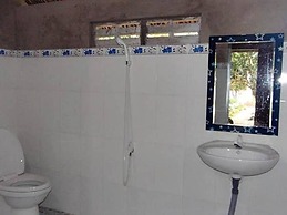 Peaceful Homestay in the Middle of Fruit Garden - Rooms With Private T