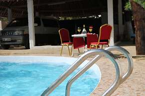 Room-a Wonderful Beach Property in Diani