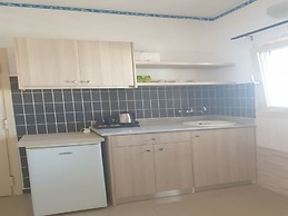 Room in Condo - Entire Private Suite Unit sea View