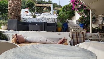 Room in Condo - Entire Private Suite Unit sea View