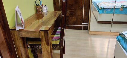 Room in Condo - 'mount View Double-bed' By Aparna Bienvenue !