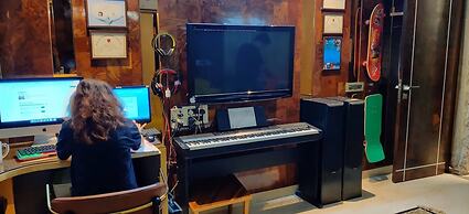 Room in Condo - 'mount View Double-bed' By Aparna Bienvenue !