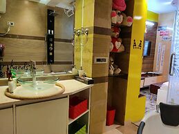 Room in Condo - 'mount View Double-bed' By Aparna Bienvenue !