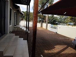 Fairview Bed And Breakfast - Double Bedroom 2