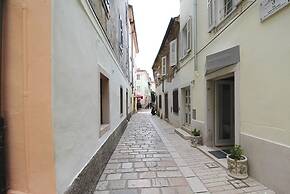 Alessio Premium Rooms - King Room 4