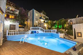 Standard big Room Apartment in Blue Aegean With Shared Pool, Kitchen a
