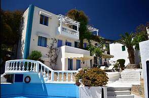 Standard big Room Apartment in Blue Aegean With Shared Pool, Kitchen a