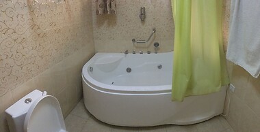 Room in House - Private Room With Jacuzzi in Kigali