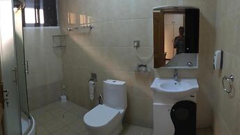 Room in House - Private Room With Jacuzzi in Kigali