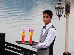 Halong Bay Overnight Cruise