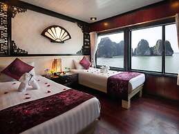 Halong Bay Overnight Cruise