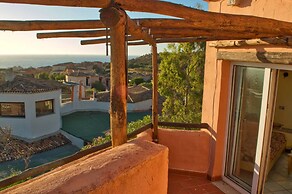 Lovely Panoramic Sea View Cottage-apartment With Adjacent Beach