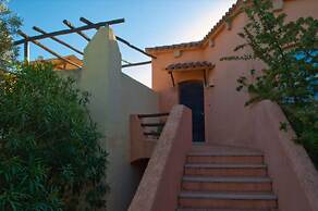 Lovely Panoramic Sea View Cottage-apartment With Adjacent Beach