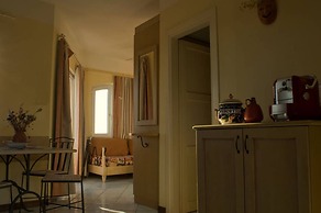 Lovely Panoramic Sea View Cottage-apartment With Adjacent Beach