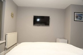 Room in House - Aa Guest Room5