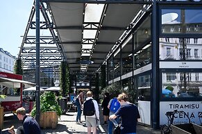 Sanders Lake - Pleasant 2-bdr Apt in City Center