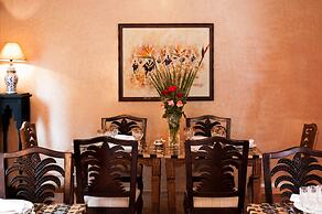 Room in Villa - Charming Villa in the Heart of Marrakech Palm Grove