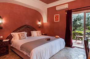 Room in Villa - Charming Villa in the Heart of Marrakech Palm Grove