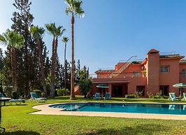 Room in Villa - Charming Villa in the Heart of Marrakech Palm Grove