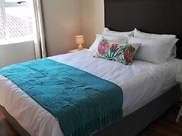 Room in Guest Room - Relaxing Guest House in the Heart of Ndabeni