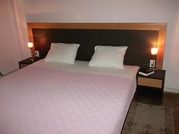 Welcome to Hotel Vila Silia