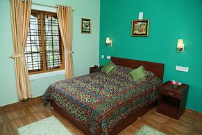 Room-1 Bedroom With Balcony Mountain Vie