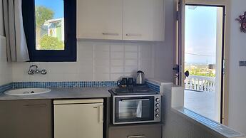 Hermes Korifi Suites Private Apartment