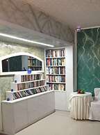 Room in Apartment - One Private Studio With Stunning Full sea View, Sh