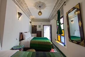 Room-riad Taha - Roukia Room