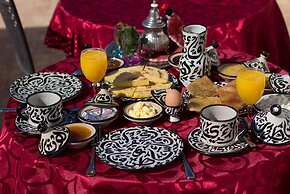 Room-riad Taha - Roukia Room