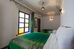 Room-riad Taha - Roukia Room