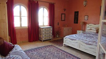 Villa Habibi Main House Ground Floor Suite